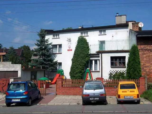 Rogoźna - Przedszkole nr 5 (wejście) - ul. Wodzisławska