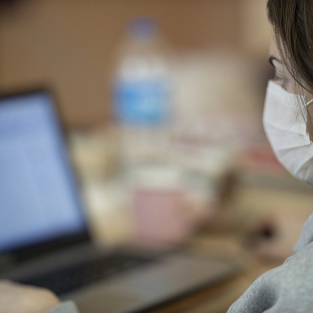 Muller: będziemy dyskutować o rozwiązaniach dla poszczególnych branż dotkniętych Covid