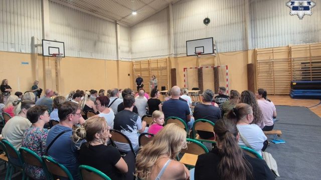 Rodzice wzięli udział w spotkaniach o bezpieczeństwie