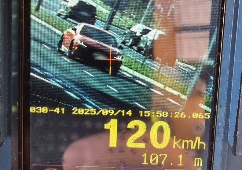 120 km/h w terenie zabudowanym – kierowca w Żorach stracił prawo jazdy