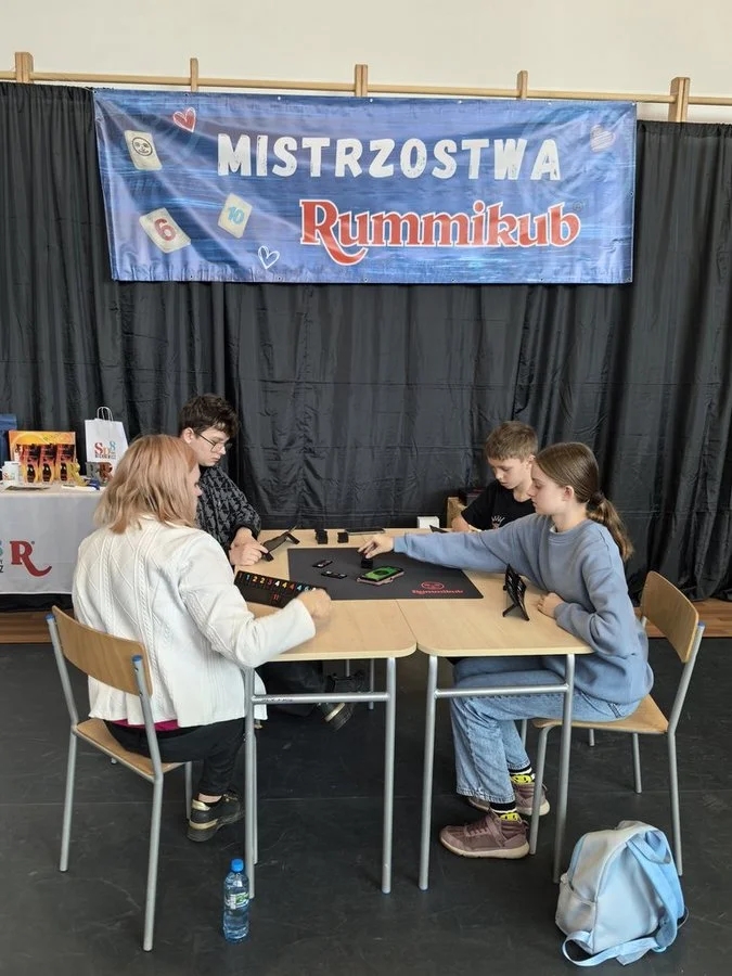 2025.10.06 - III Mistrzostwa Szkół w Rummikub - fotoreportaż