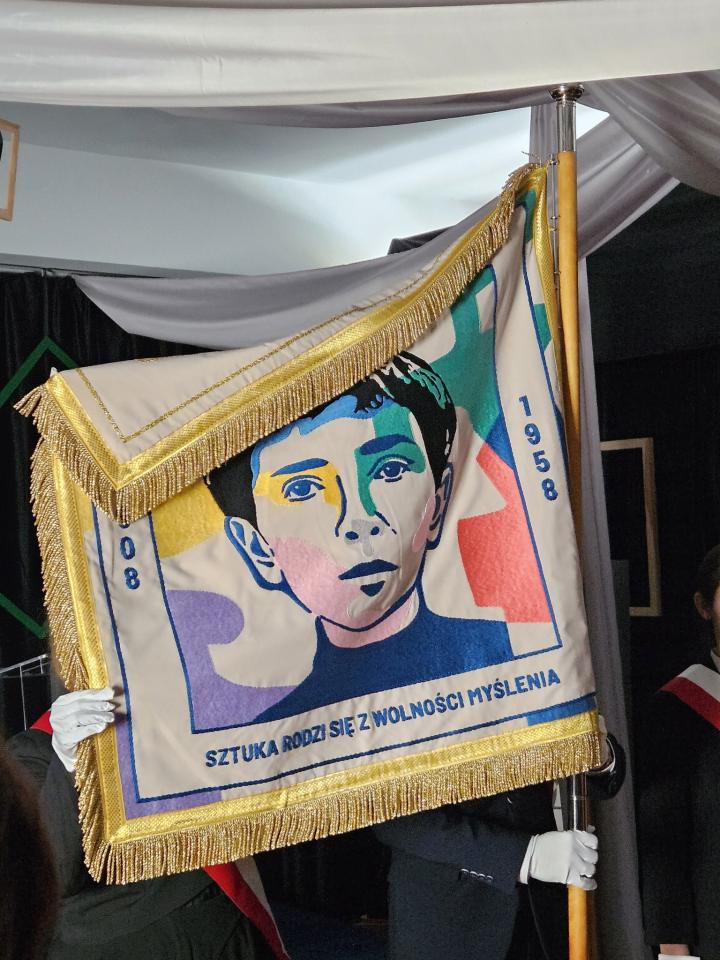 2025.11.25 - 10-lecie Liceum Sztuk Plastycznych w Żorach z nadaniem imienia Marii Jaremy - fotoreportaż