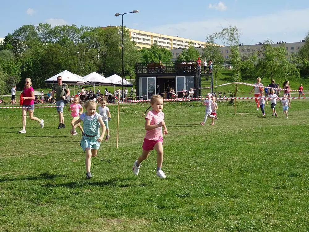 Zawody pt. &#8222;Przedszkolaki i uczniaki na start&#8221; odbyły się 1 maja w Parku Cegielnia przy gorącym dopingu. Zobaczcie zdjęcia!