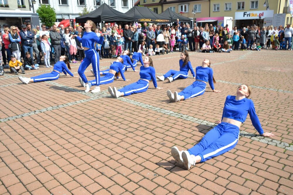 Wystąpili tancerze z zespołów Studia Tańca Step Art i klubu Wilson