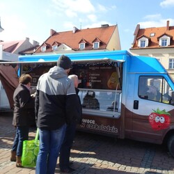 zlot foodtrucków