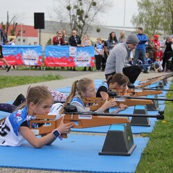 Strzelanie, rowery i biathlon, czyli majówka na sportowo!