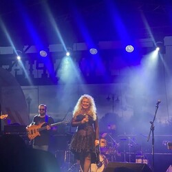 TWINPIGS Country Festival