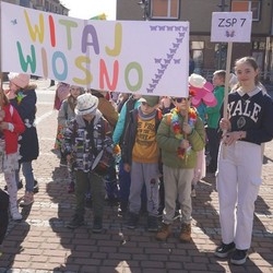 Pochód Wiosenny na Rynku