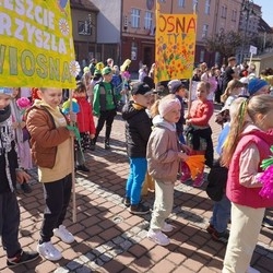 Pochód Wiosenny na Rynku