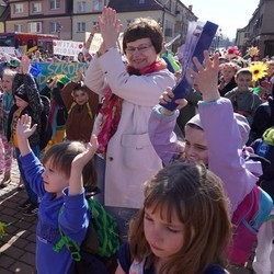 Pochód Wiosenny na Rynku