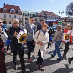 Pochód Wiosenny na Rynku