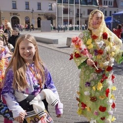 Pochód Wiosenny na Rynku