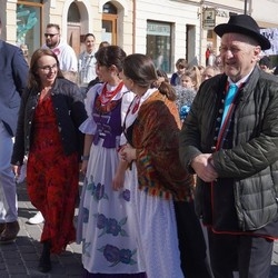 Pochód Wiosenny na Rynku