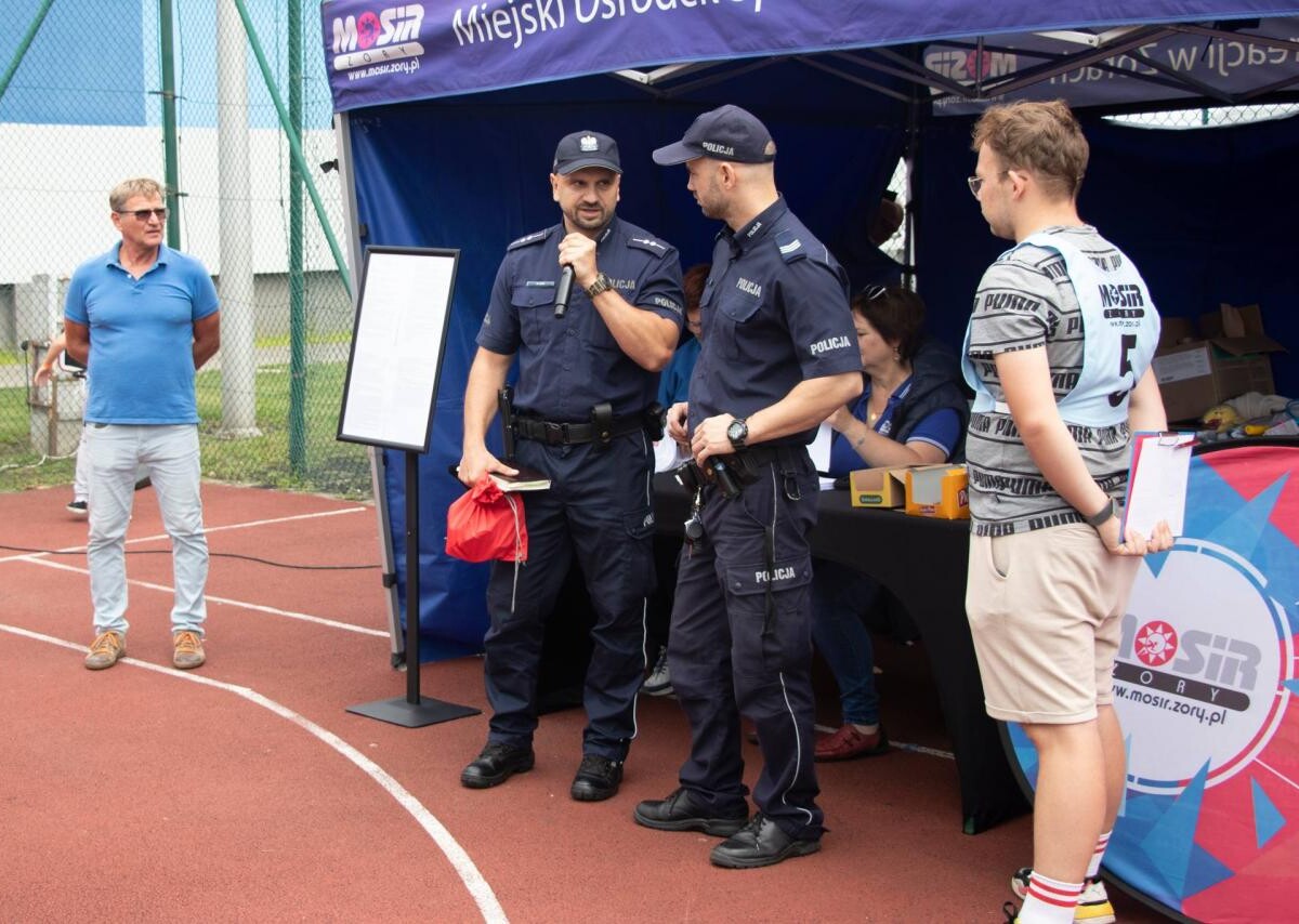 W ramach tegorocznej „Akcji Lato” organizowanej przez Miejski Ośrodek Sportu i Rekreacji w Żorach, odbyła się impreza „Aktywnie w Dzielnicach” na osiedlu Powstańców Śląskich.