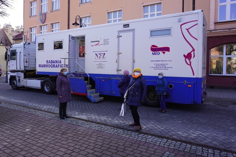 Bezpłatne badania mammograficzne na żorskim Rynku