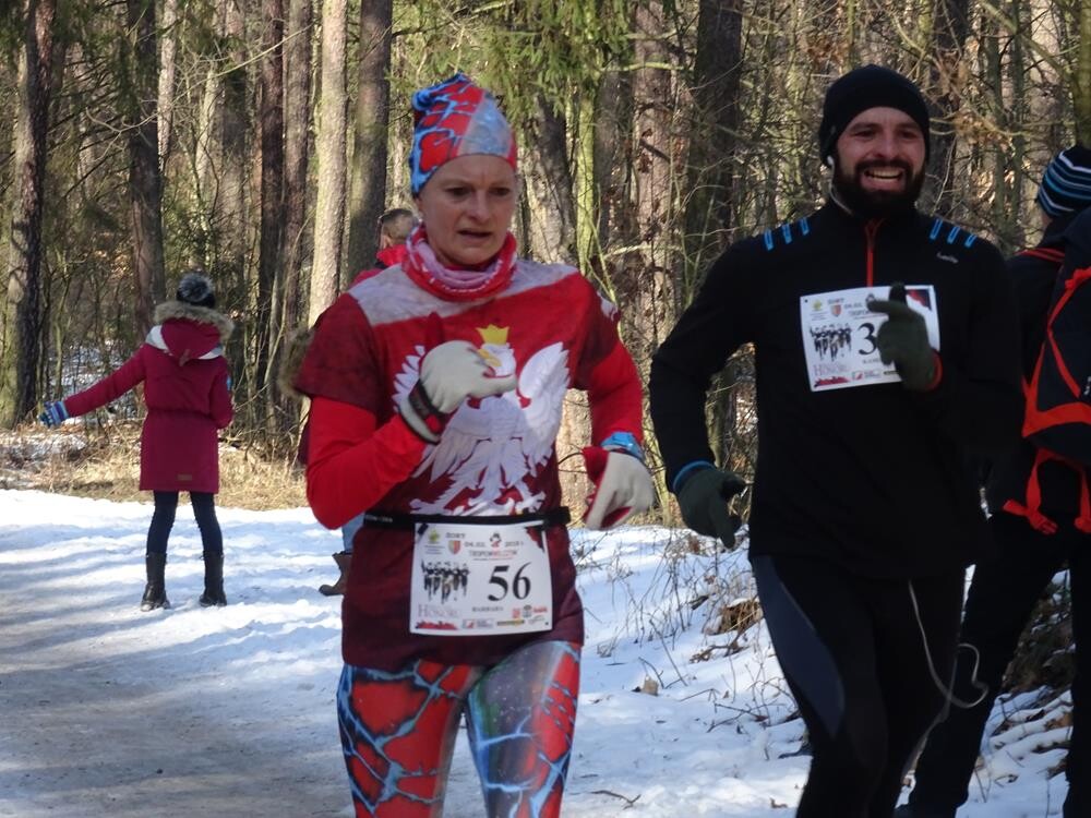 W niedzielę w wielu miastach, w tym w Żorach, odbył się największy bieg pamięci w Polsce  -  &#8222;Tropem Wilczym. Bieg Pamięci Żołnierzy Wyklętych&#8221;. Zobaczcie naszą fotorelację!