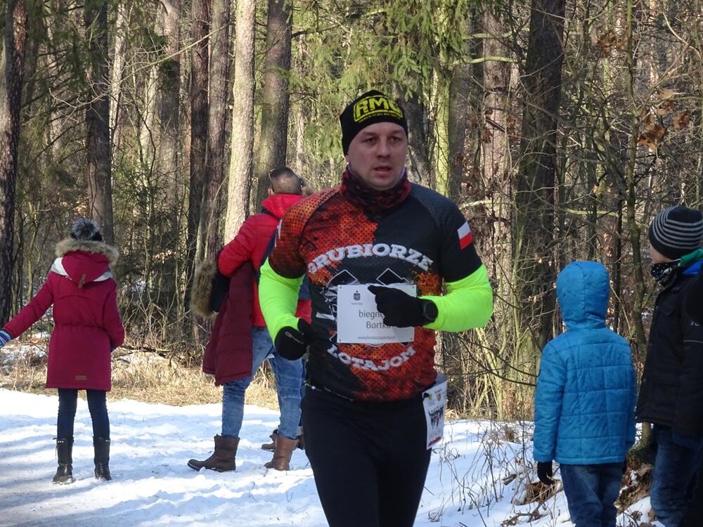 W niedzielę w wielu miastach, w tym w Żorach, odbył się największy bieg pamięci w Polsce  -  &#8222;Tropem Wilczym. Bieg Pamięci Żołnierzy Wyklętych&#8221;. Zobaczcie naszą fotorelację!