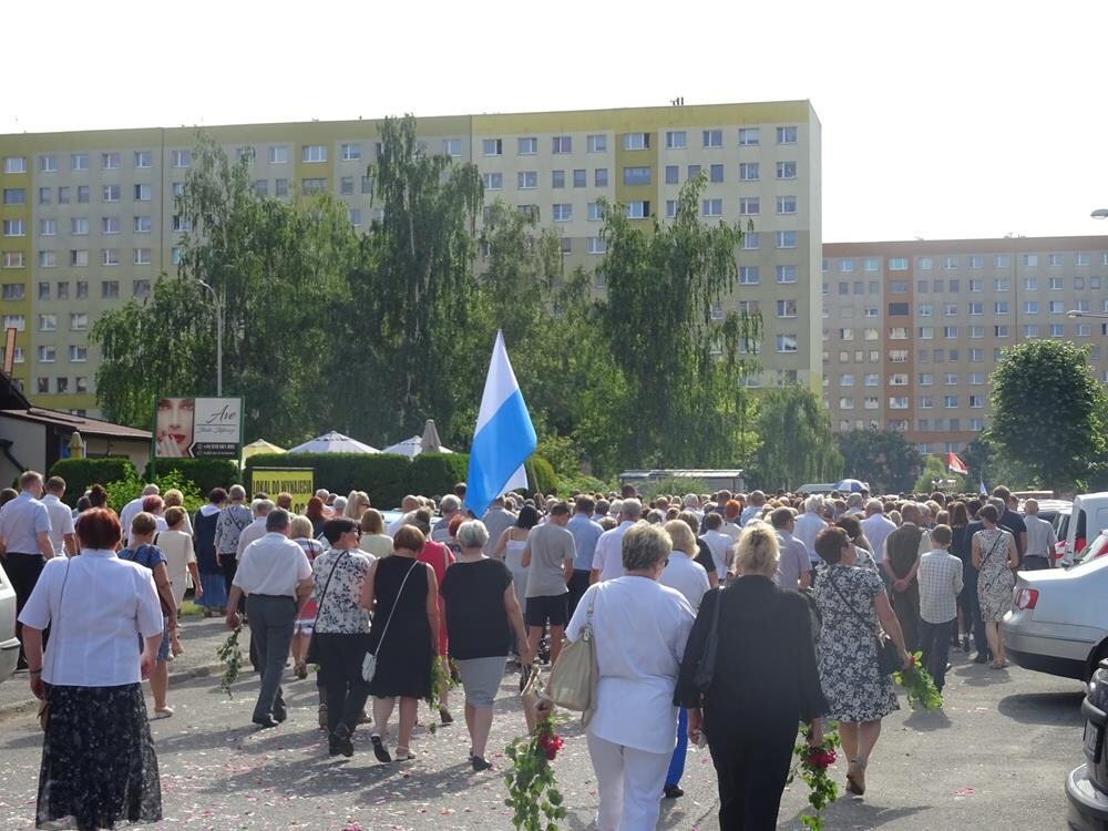 Wczoraj obchodziliśmy Uroczystość Najświętszego Ciała i Krwi Chrystusa, podczas której liczni wierni wzięli udział w procesjach. Zobaczcie zdjęcia!