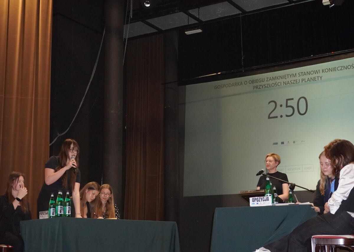Debata oksfordzka w Żorach o ekologii i gospodarce obiegu zamkniętego w ramach Green Week 2025 / fot. UM Żory