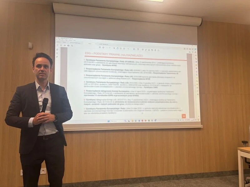 W ramach wydarzenia uczestnicy szkolenia mieli szansę wysłuchać prezentacji pt. "Żory. Transformacja 2.0 - Projekty Przyszłości" / fot. UM Żory