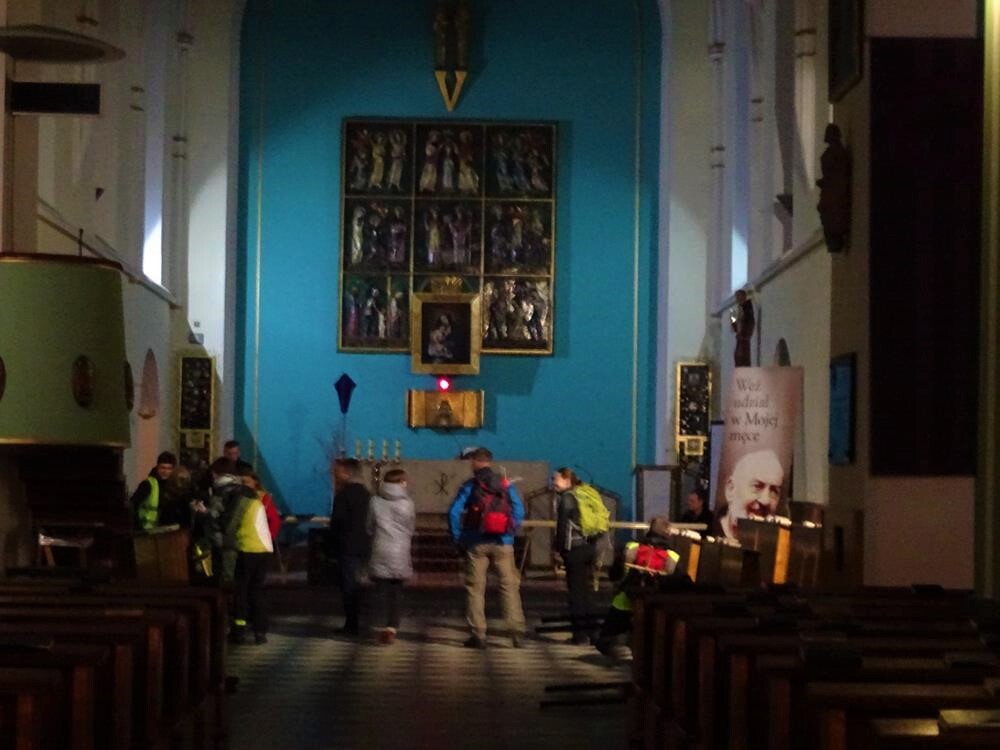 W piątkowy wieczór (23.03.) na trasę wielu polskich miast, w tym Żor, wyruszyli uczestnicy Ekstremalnej Drogi Krzyżowej. Zobaczcie naszą fotorelację.