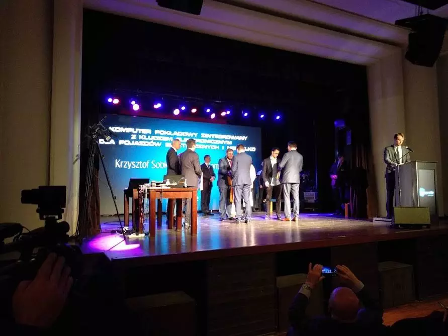 W Żorach rozdano nagrody w konkursie „Elektronika – by żyło się łatwiej”. Pierwsze miejsce zajęli Artur Wardak i Michał Kopiński z Lublina.