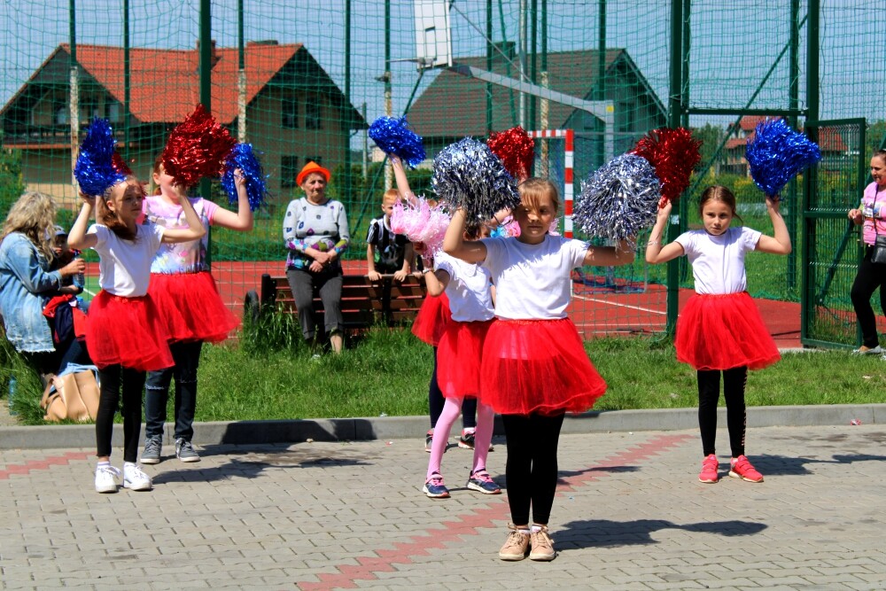 Za nami festyn majowy w Roju, na którym można było obejrzeć urocze pokazy taneczne. Zobaczcie naszą fotorelację!