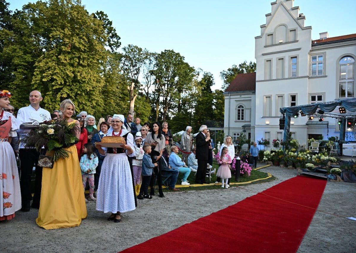 W Pałacu Baranowice w Żorach odbyła się wyjątkowa Gala Wiedeńska z okazji 200. urodzin Straussa / fot. MOK