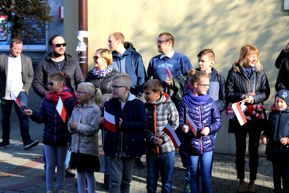 500 osób przebiegło ulicami żorskiej Starówki w ramach obchodów 100-lecia niepodległości naszego kraju. Zobaczcie zdjęcia!
