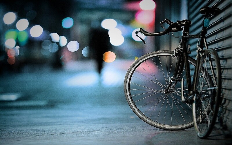 Jakie jest obowiązkowe wyposażenie roweru?