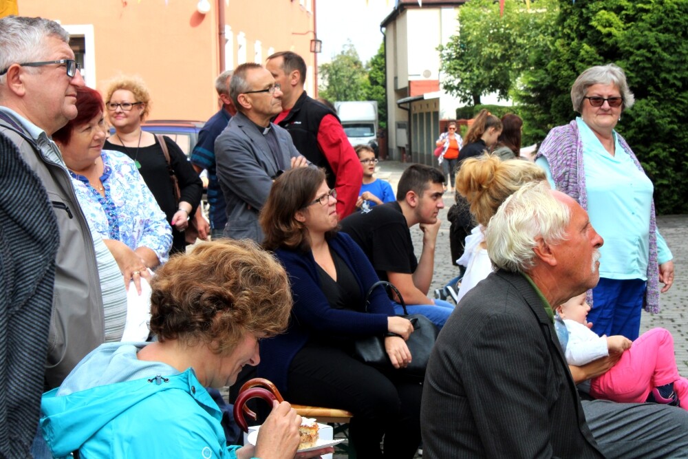 Jak co roku, w minioną sobotę (08.09.) tłumy odwiedziły średniowieczny jarmark organizowany przy kościele pw. św. Apostołów Filipa i Jakuba. Zobaczcie zdjęcia!