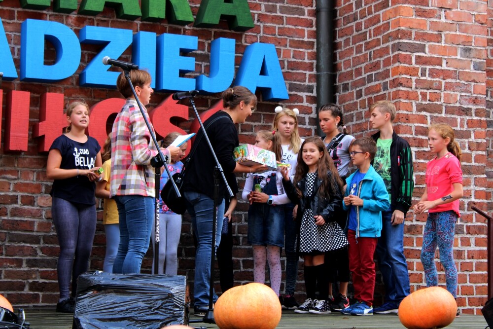 Jak co roku, w minioną sobotę (08.09.) tłumy odwiedziły średniowieczny jarmark organizowany przy kościele pw. św. Apostołów Filipa i Jakuba. Zobaczcie zdjęcia!