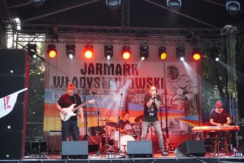 Tradycyjnie przy Klubie Rebus w Żorach odbył się 21. Jarmark Władysławowski / fot. UM Żory