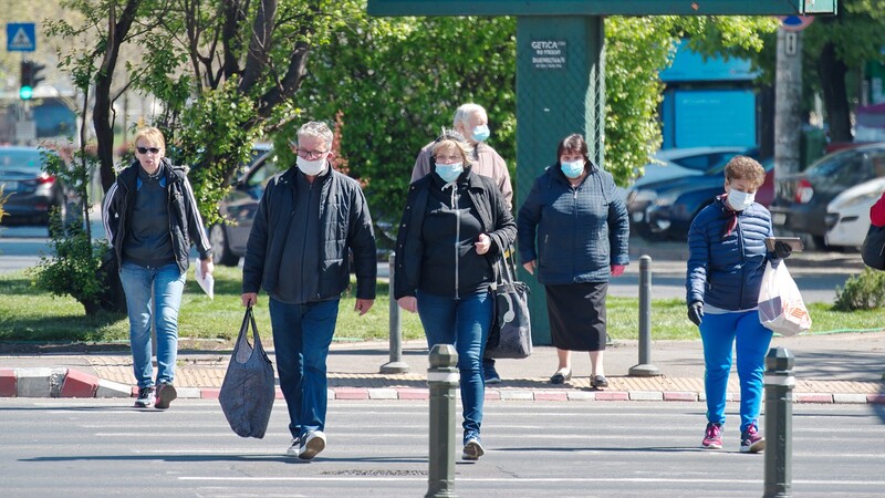 Kraska: koronawirus zostanie z nami na dłużej