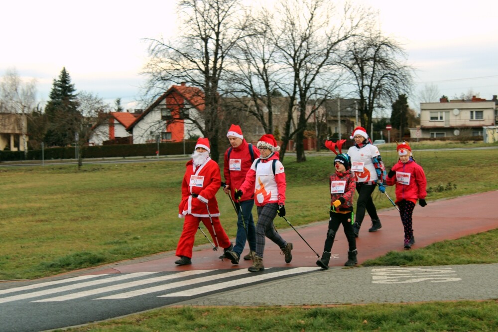 W niedzielę odbył się charytatywny bieg i marsz nordic walking na rzecz 9-letniego Artura z Żor. Zobaczcie zdjęcia!