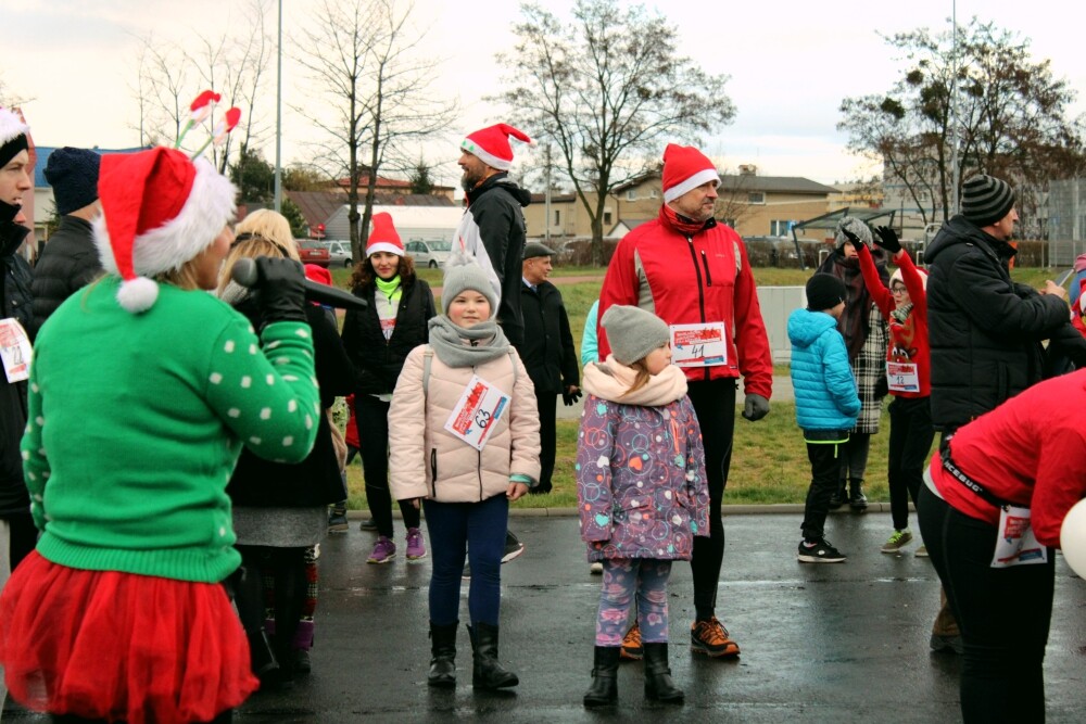 W niedzielę odbył się charytatywny bieg i marsz nordic walking na rzecz 9-letniego Artura z Żor. Zobaczcie zdjęcia!