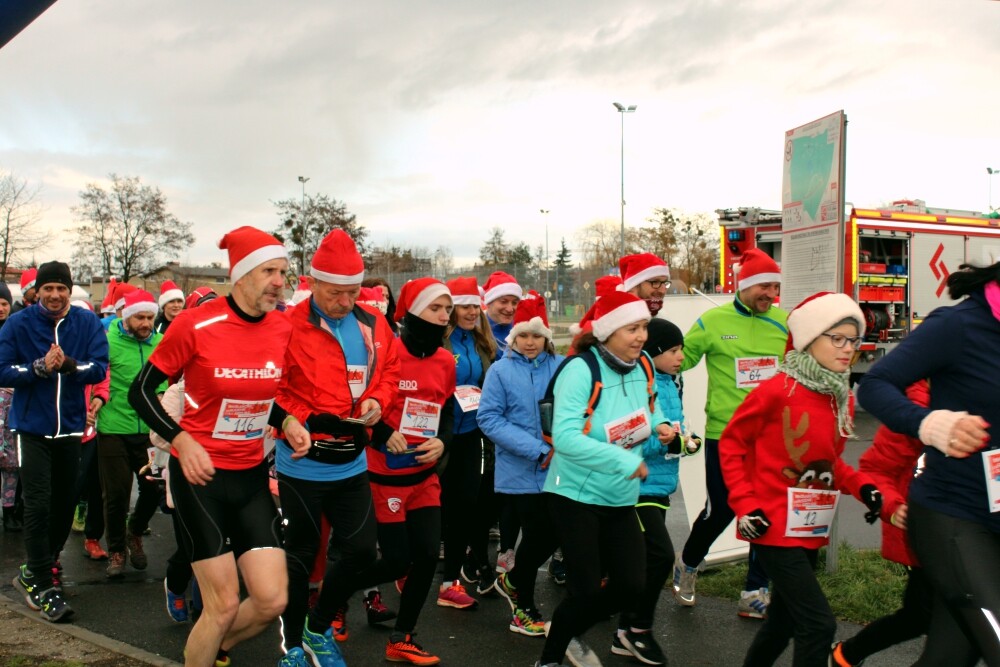 W niedzielę odbył się charytatywny bieg i marsz nordic walking na rzecz 9-letniego Artura z Żor. Zobaczcie zdjęcia!