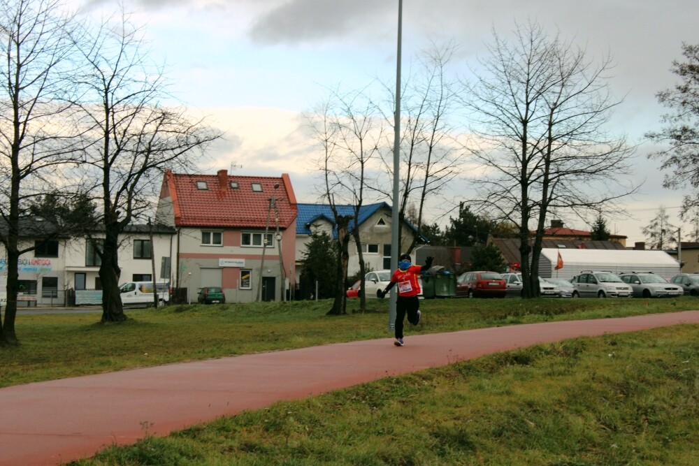 W niedzielę odbył się charytatywny bieg i marsz nordic walking na rzecz 9-letniego Artura z Żor. Zobaczcie zdjęcia!