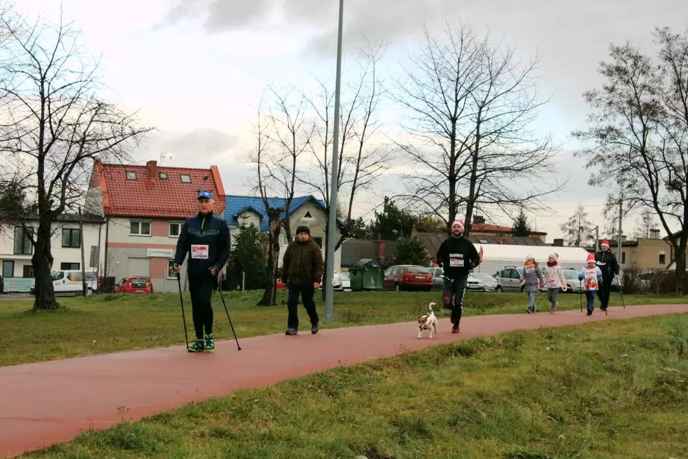 W niedzielę odbył się charytatywny bieg i marsz nordic walking na rzecz 9-letniego Artura z Żor. Zobaczcie zdjęcia!