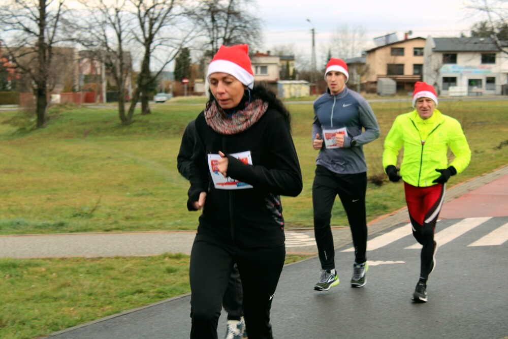 W niedzielę odbył się charytatywny bieg i marsz nordic walking na rzecz 9-letniego Artura z Żor. Zobaczcie zdjęcia!