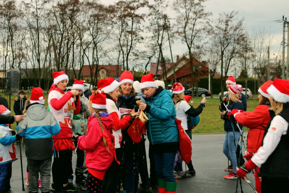 W niedzielę odbył się charytatywny bieg i marsz nordic walking na rzecz 9-letniego Artura z Żor. Zobaczcie zdjęcia!