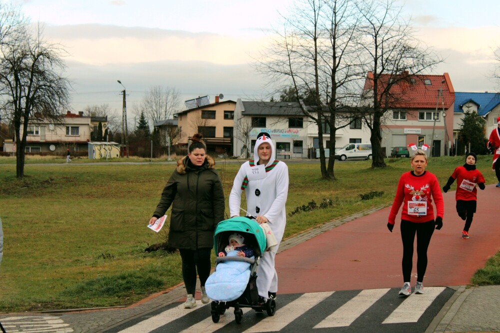 W niedzielę odbył się charytatywny bieg i marsz nordic walking na rzecz 9-letniego Artura z Żor. Zobaczcie zdjęcia!