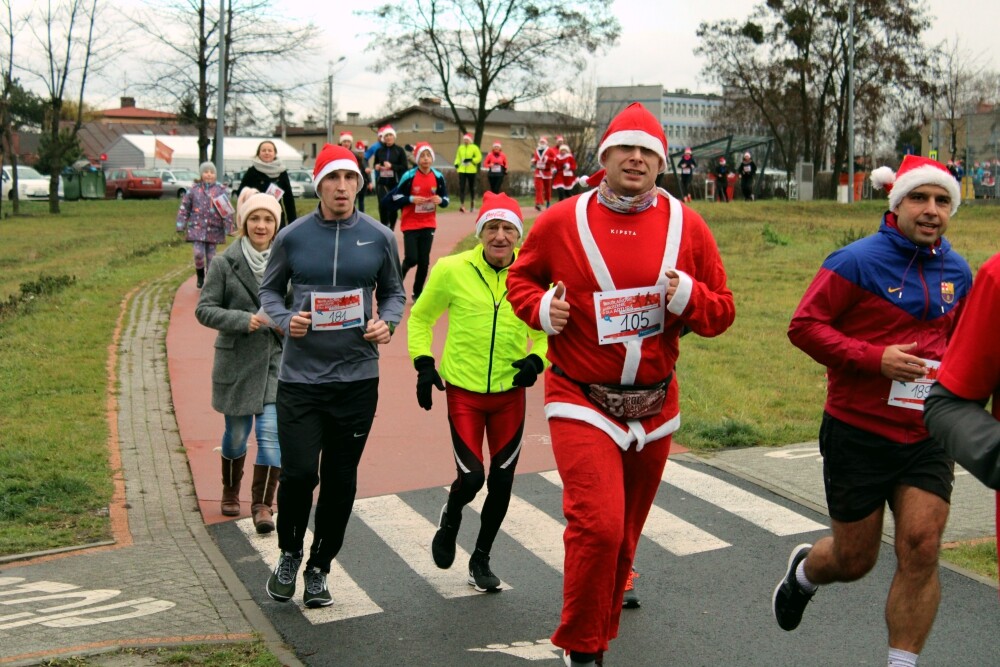 W niedzielę odbył się charytatywny bieg i marsz nordic walking na rzecz 9-letniego Artura z Żor. Zobaczcie zdjęcia!