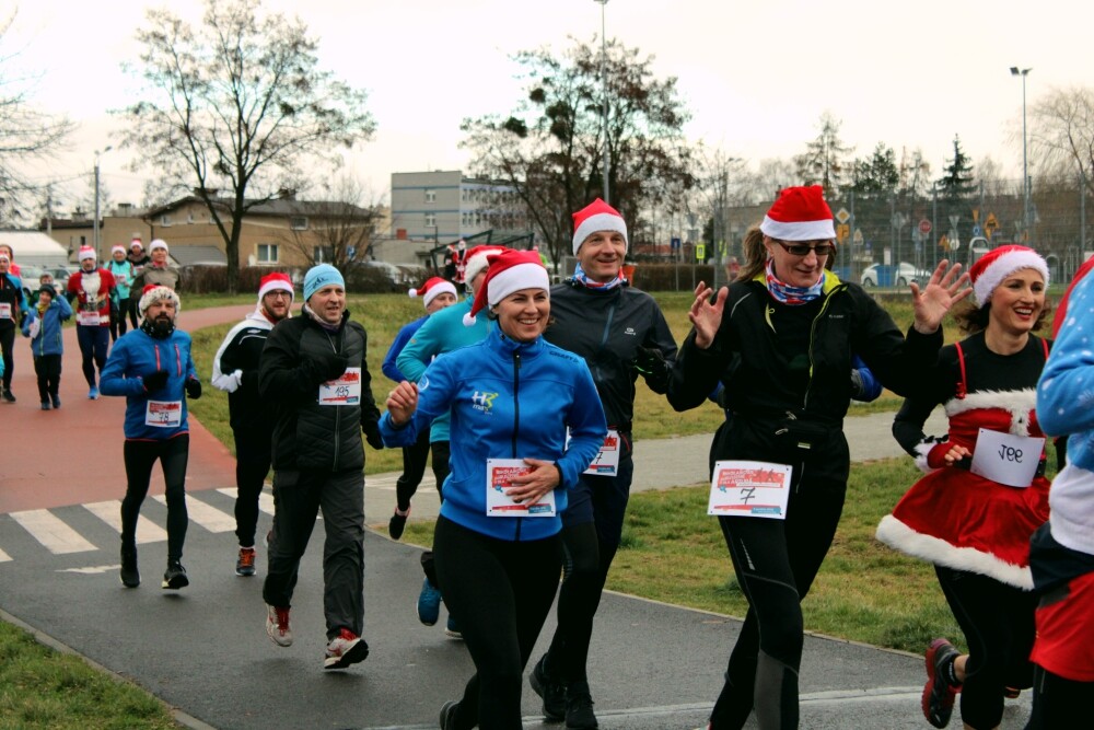 W niedzielę odbył się charytatywny bieg i marsz nordic walking na rzecz 9-letniego Artura z Żor. Zobaczcie zdjęcia!