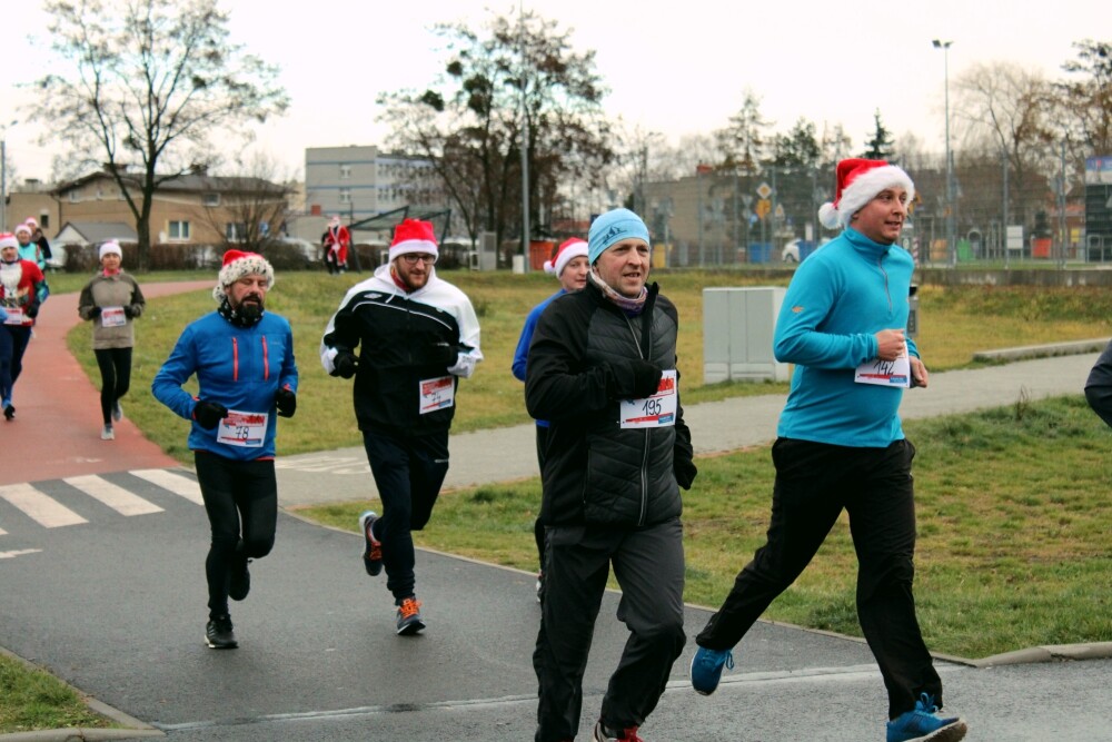 W niedzielę odbył się charytatywny bieg i marsz nordic walking na rzecz 9-letniego Artura z Żor. Zobaczcie zdjęcia!