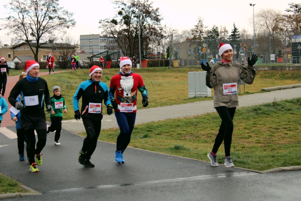 W niedzielę odbył się charytatywny bieg i marsz nordic walking na rzecz 9-letniego Artura z Żor. Zobaczcie zdjęcia!