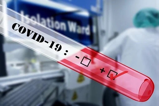 Ministerstwo Zdrowia: w strefie czerwonej 3 powiaty, w żółtej 8 powiatów