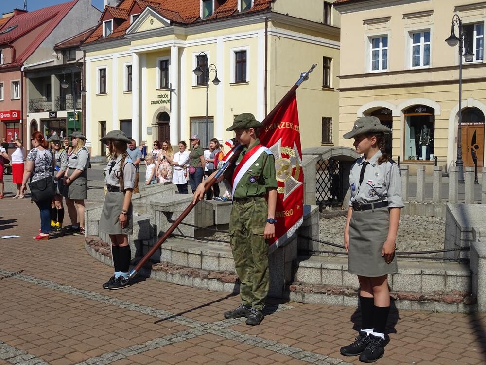 W tym roku obchodzimy 227. rocznicę uchwalenia Konstytucji 3 Maja. Podobnie jak w całym kraju, również w Żorach odbyły się oficjalne uroczystości.