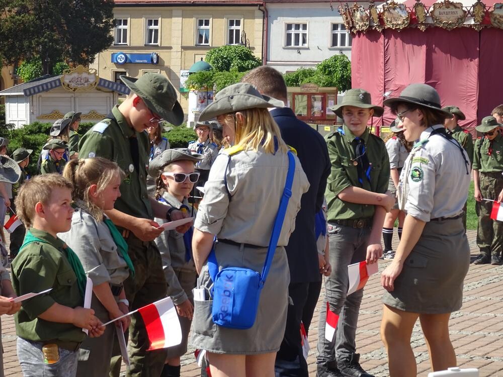 W tym roku obchodzimy 227. rocznicę uchwalenia Konstytucji 3 Maja. Podobnie jak w całym kraju, również w Żorach odbyły się oficjalne uroczystości.