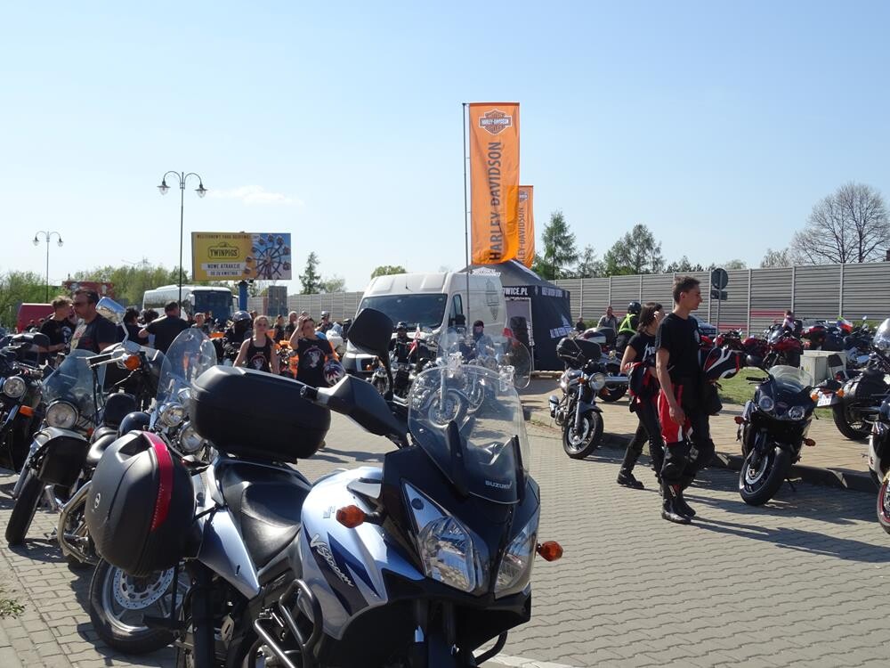 W sobotę 21 kwietnia w Miasteczku Twinpigs oficjalnie rozpoczął się sezon motocyklowy w Żorach. Zobaczcie zdjęcia z imprezy!